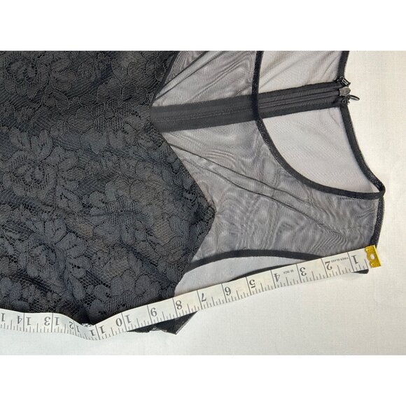 Ark & Co. Black Lace Romper With Mesh Neckline & Back Womens Size L - Picture 10 of 12